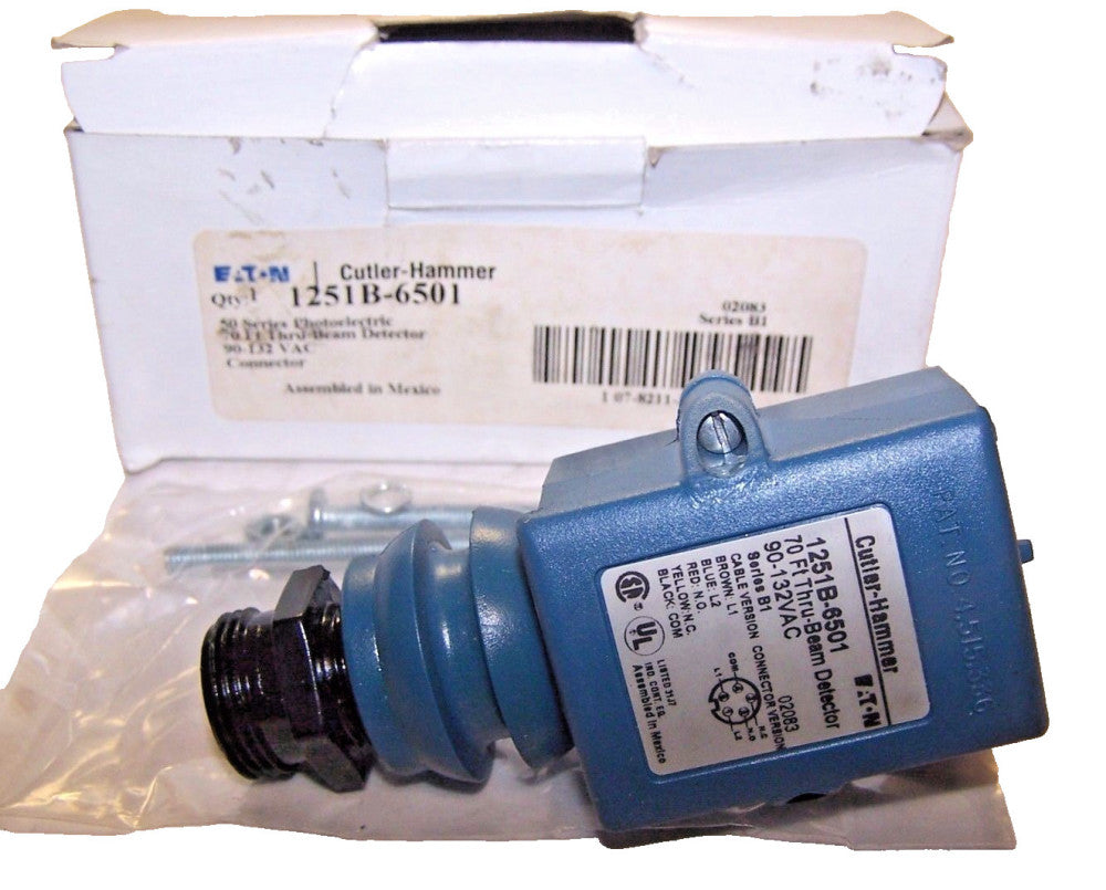 New Eaton Cutler-Hammer Photoelectric Thru Beam Sensor 70 FT 132 VAC  1251B-6501