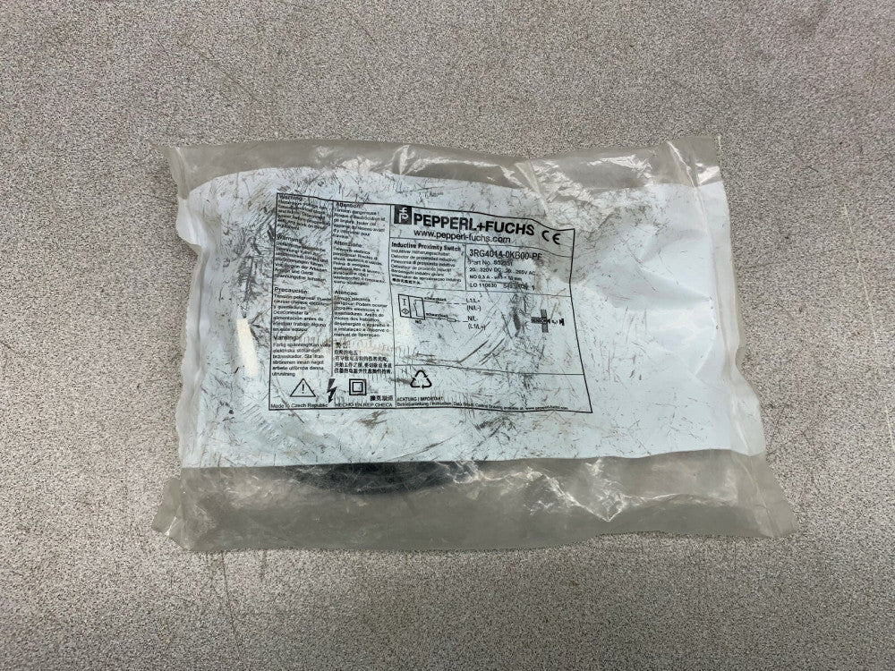 NEW NO BOX PEPPERL+FECHS SWITCH 3RG4014-0KB00-PF