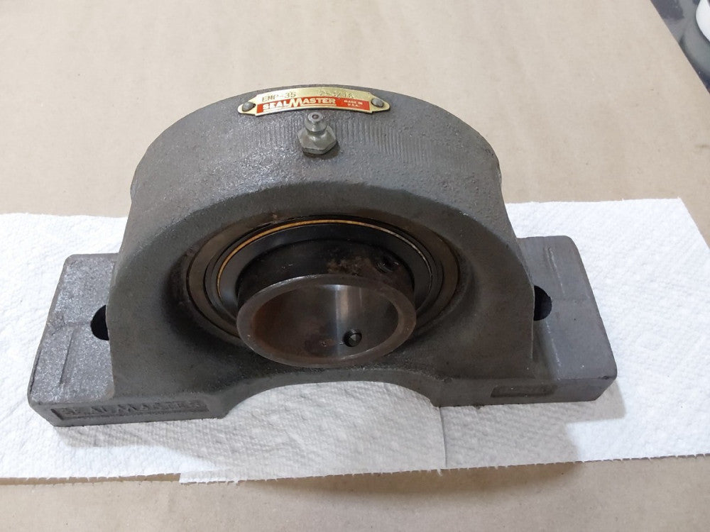 SealMaster EMP-35 Pillow Block Ball Bearing Unit 2-3/16"Bore Two Bolt Base Cast 