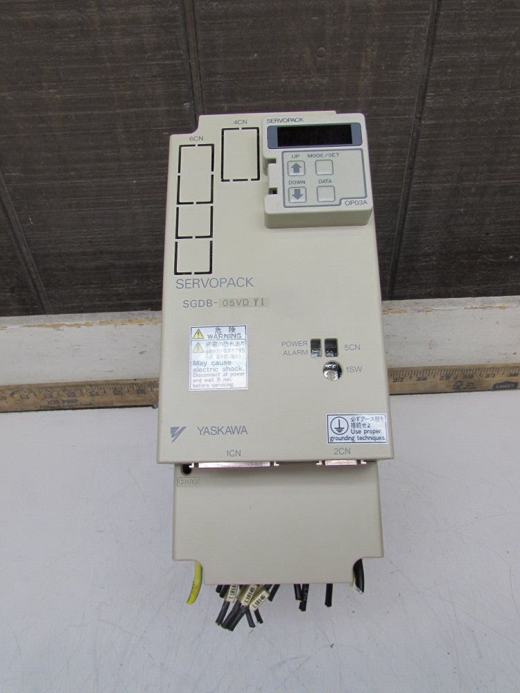 YASKAWA  SGDB-05VDY1 , SERVOPACK , 200-230V/ 5A/0.45kW ,GOOD TAKEOUT MAKE OFFER!