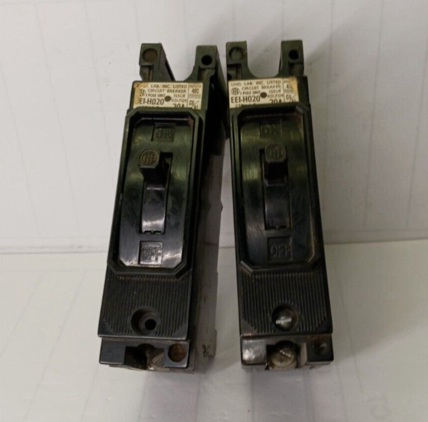 2) I-T-E SIEMENS 20 AMP CIRCUIT BREAKER 277 VAC 1 POLE  EE1H020  LOT OF 2