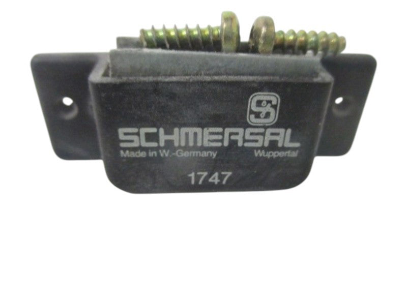 SCHMERSAL 1747 MAGNET LATCH  NSNP
