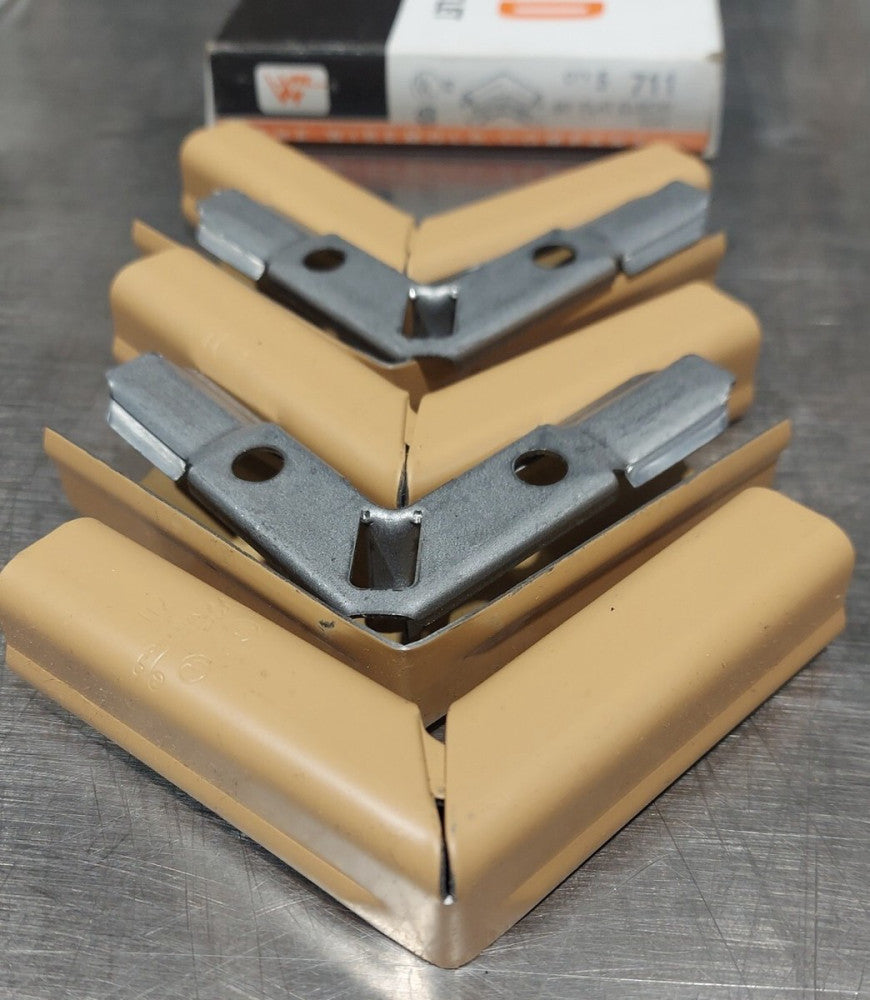 Lot of 5 - WIREMOLD 711 FLAT ELBOW 90° BUFF