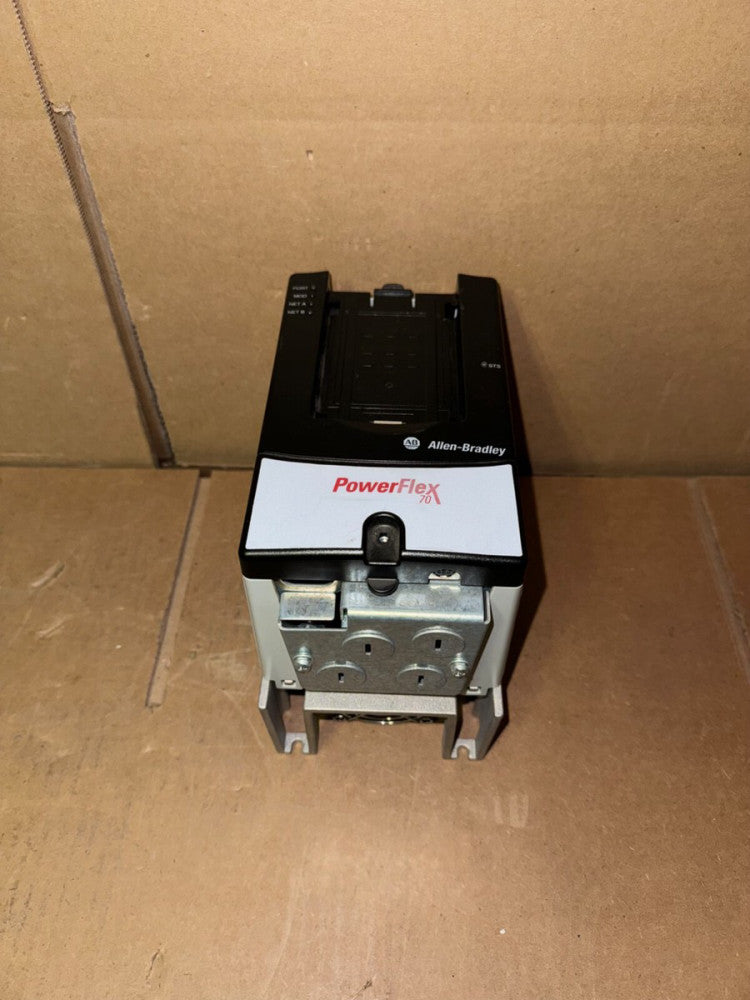 ALLEN BRADLEY 20AD2P1A3AYYNDNN POWERFLEX 70 1HP 480V AC DRIVE XLNT USED TAKEOUT