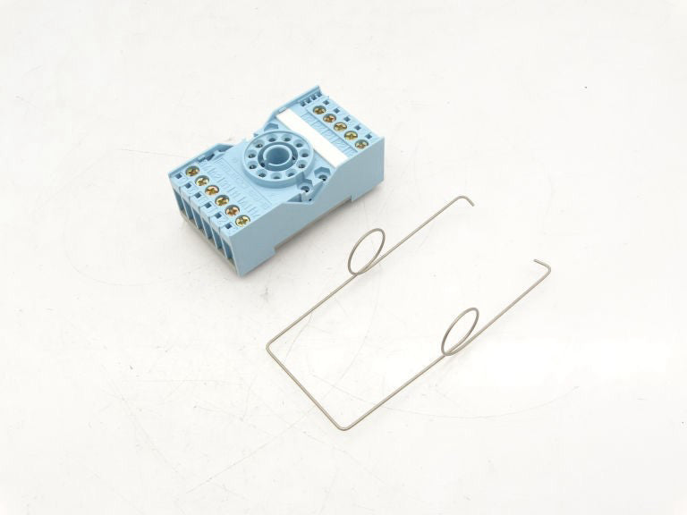 BANNER ENGINEERING RS-11 Relay Socket - New In Box