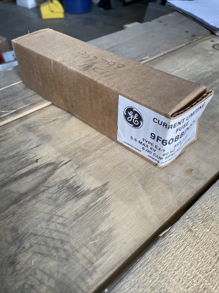 GE GENERAL ELECTRIC - 9F60BBD002 - EJ-1 Size B, 2E AMP, 5.5KV, (NOS in the BOX)