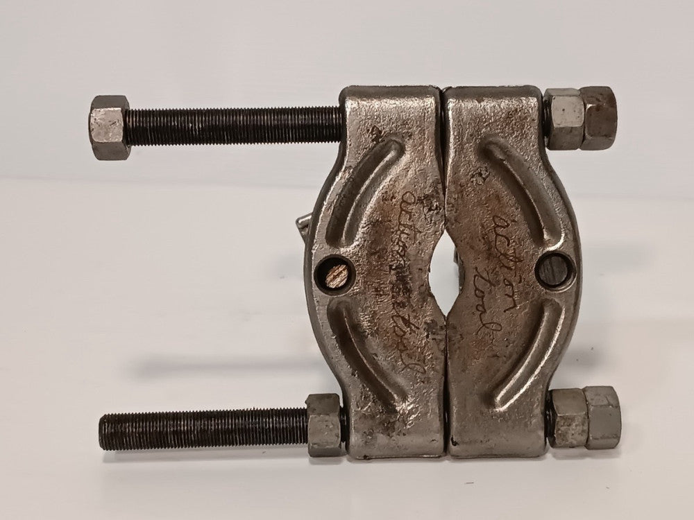 Unbranded Used Bearing Separator 0.5 in to 4.0375 in Jaw Capacity, As Shown