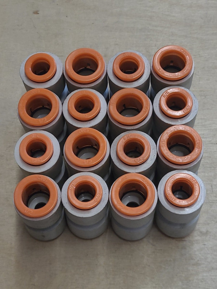 Lot Of 16 SMC Pneumatics Air Line Tubing Reducers 3/8" X 1/2"