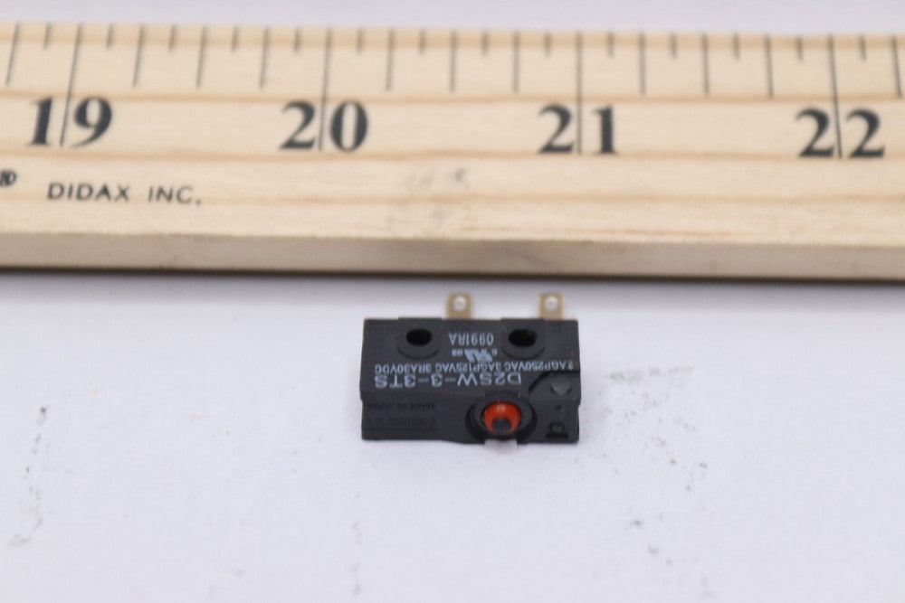 Switch Snap Action SPDT 3 125V D2SW-3-3TS