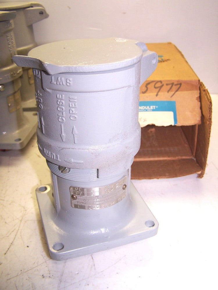 NEW CROUSE HINDS QEH 2634 ARKTITE RECEPTACLE M72 5 HP 3Ø 60/30A 230/480V 3W 4P 