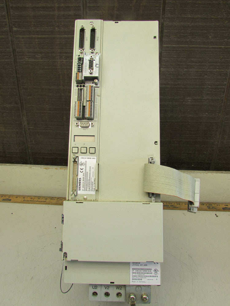 SIEMENS 6SN1124-1AA00-0LA1 LT-MODUL EXT.108A with a 6SN1118-0NH00-0AA2 XLNT USED