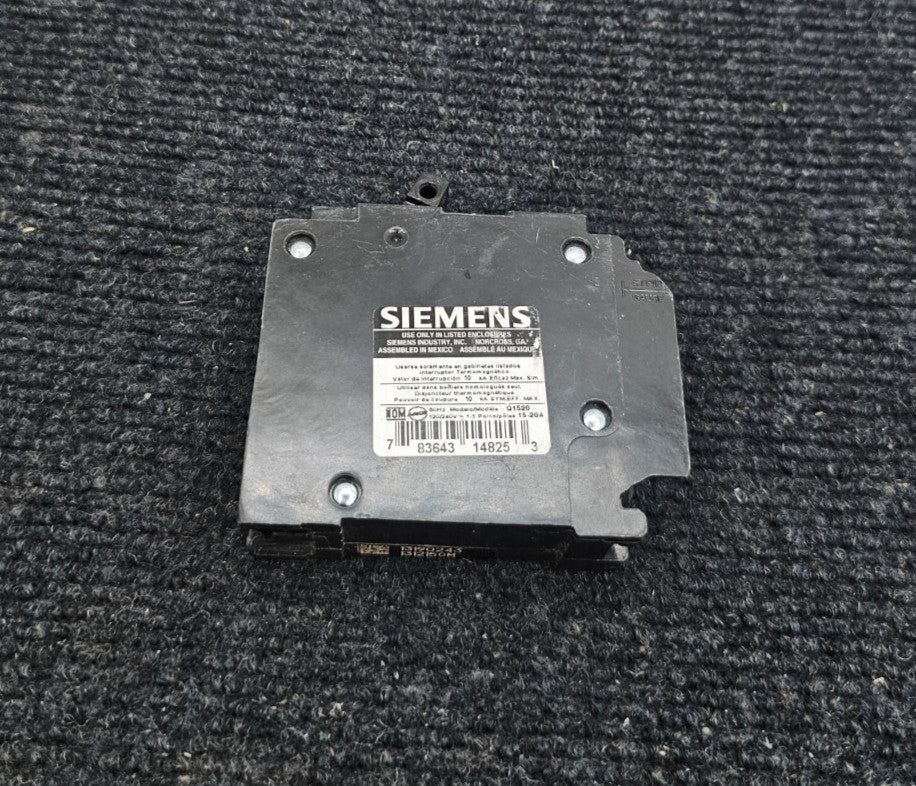 (QTY 2) Siemens Q1520: Duplex Circuit Breaker 15/20 Amp 120/240 V - Black