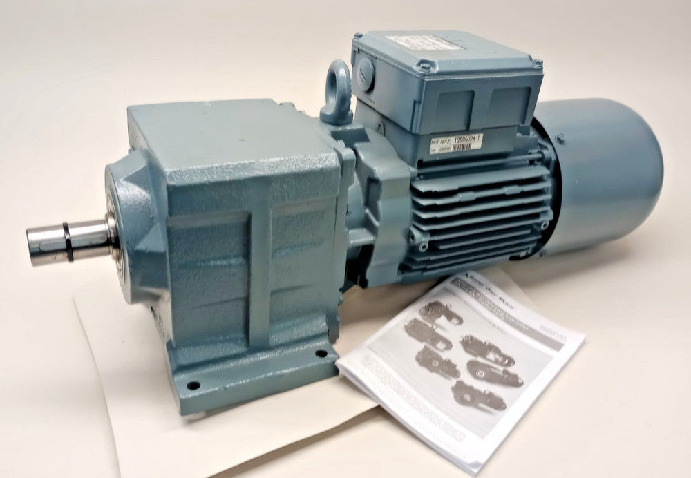 Bauer BG30-11/D09XC84-SL Gear Motor S/ES010A8/AV 3ph 1680/67rpm Ratio 25.45:1