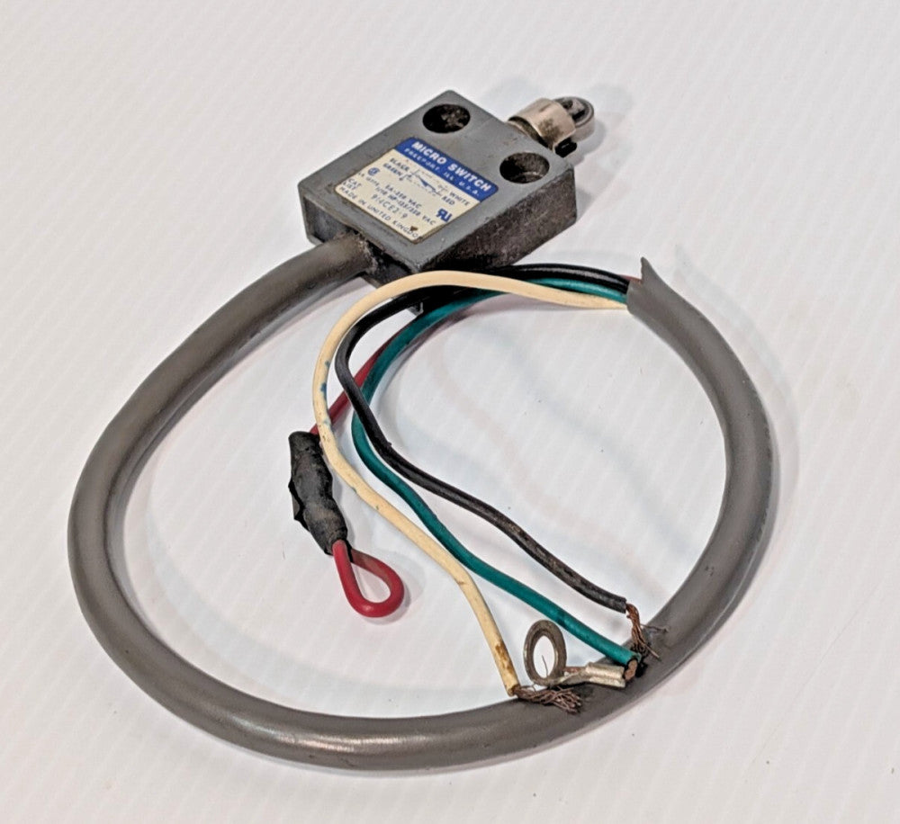 Honeywell Micro Switch 914CE2-9 Roller Plunger Limit Switch, 1/10HP, 125/250VAC