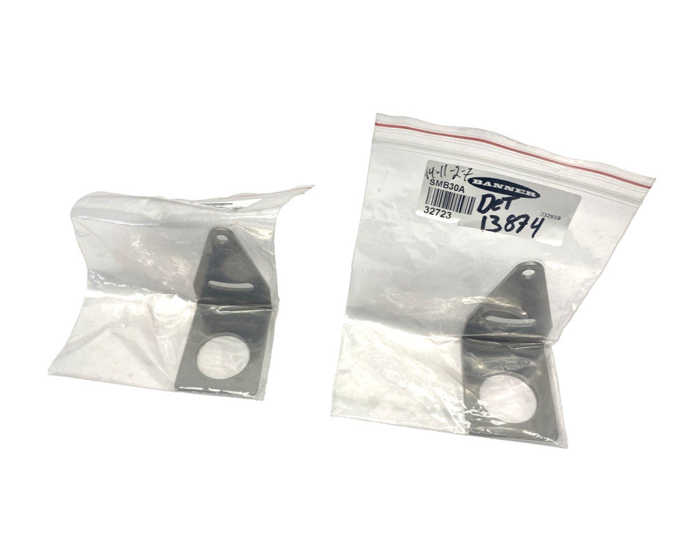 Banner SMB30A Right Angle Mounting Bracket 32723 LOT OF 2