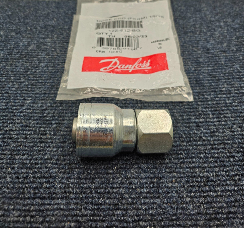Danfoss 12Z-612-BG Straight Hose End Carbon Steel Crimp Style 3/4" OD