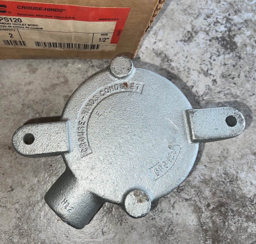 1 Piece Nos Surplus EATON CORPORATION CPS120 Conduit Outlet Body