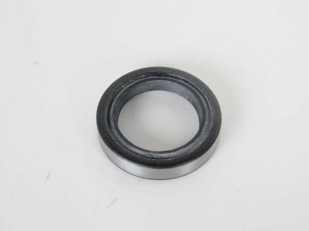 0.875" Oil Seal 8690-63447 - NEW Surplus!