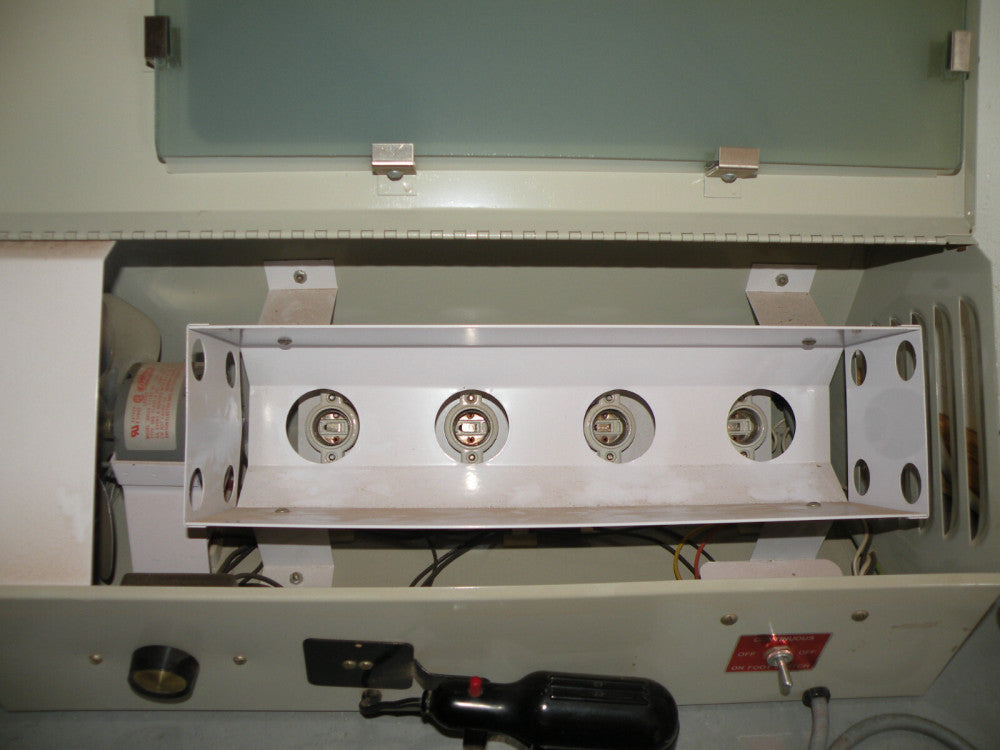 S. & S. X-Ray Products High Intensity X-Ray Illuminator w Footpedal Model 187A