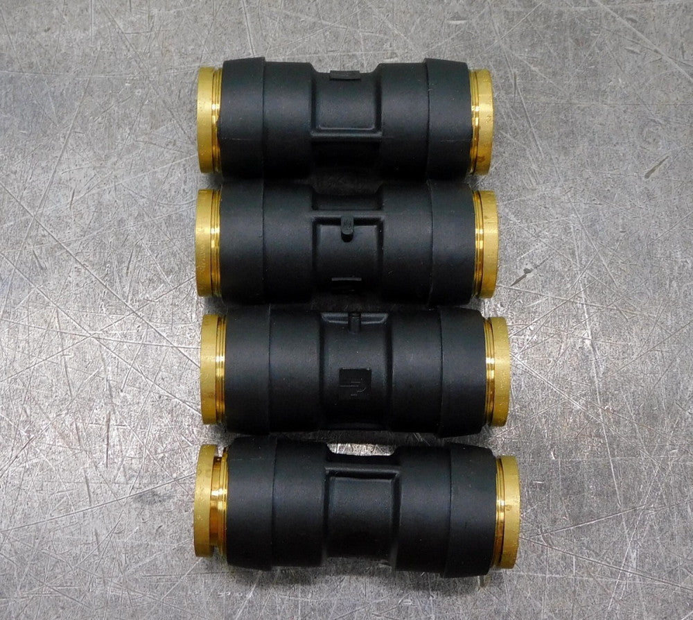Parker PF-00043 Push-To-Connect Tube Fitting 5/8" OD Brass Lot of Four (4)