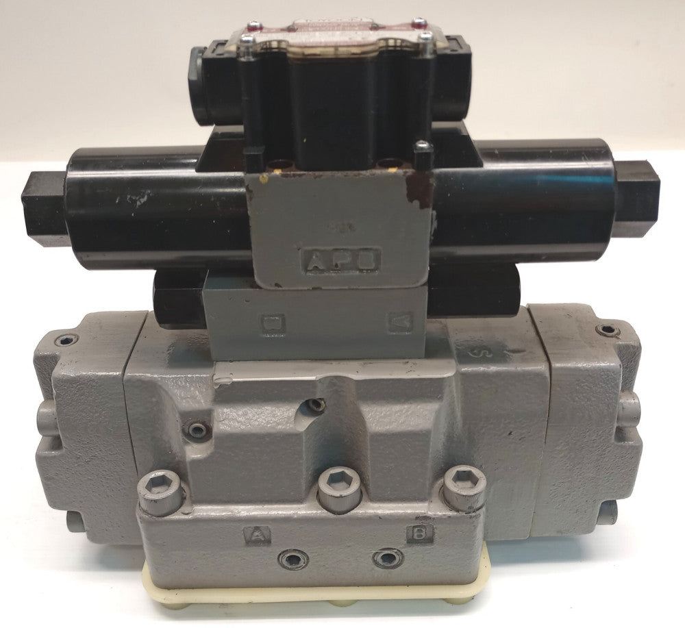 Toyooki HDD3C-3W-BGA-6-06B-LYR1 Solenoid Control Valve Assembly HG-02063