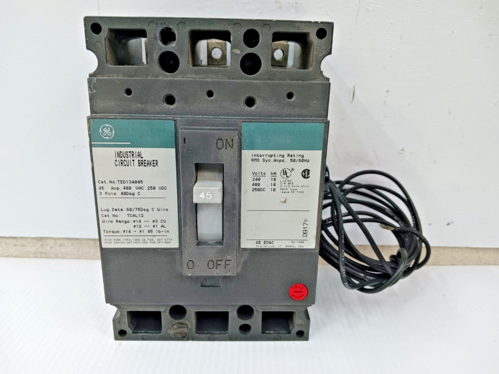 GE 45 Amp Circuit Breaker 3 Pole 480 VAC / 250 VDC TED134045 W/ Shunt Trip