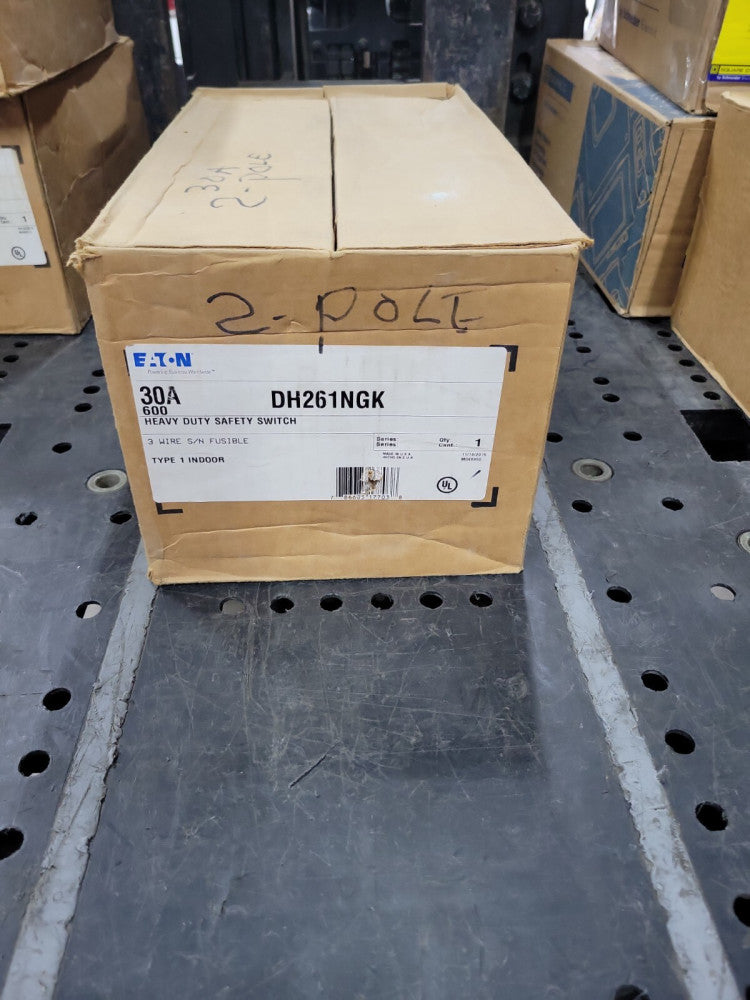 NEW! EATON DH261NGK 30 AMP FUSED SAFETY SWITCH 600V  1 PHASE TYPE 1 DH261NGK