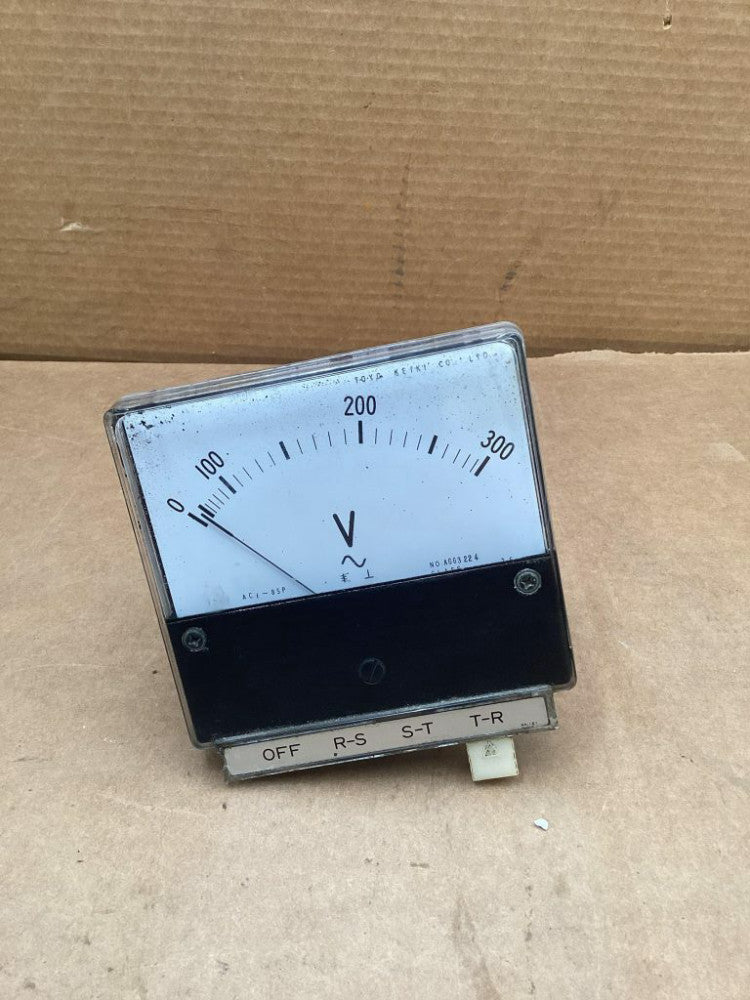 Toyo Keiki Voltmeter Volt Meter NH-163; 300/5A