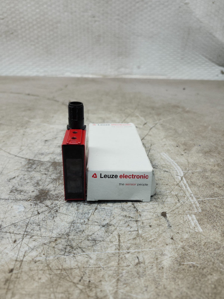 NEW IN BOX LEUZE ELECTRONIC Photoelectric Sensor RTR 8/66-800-S12