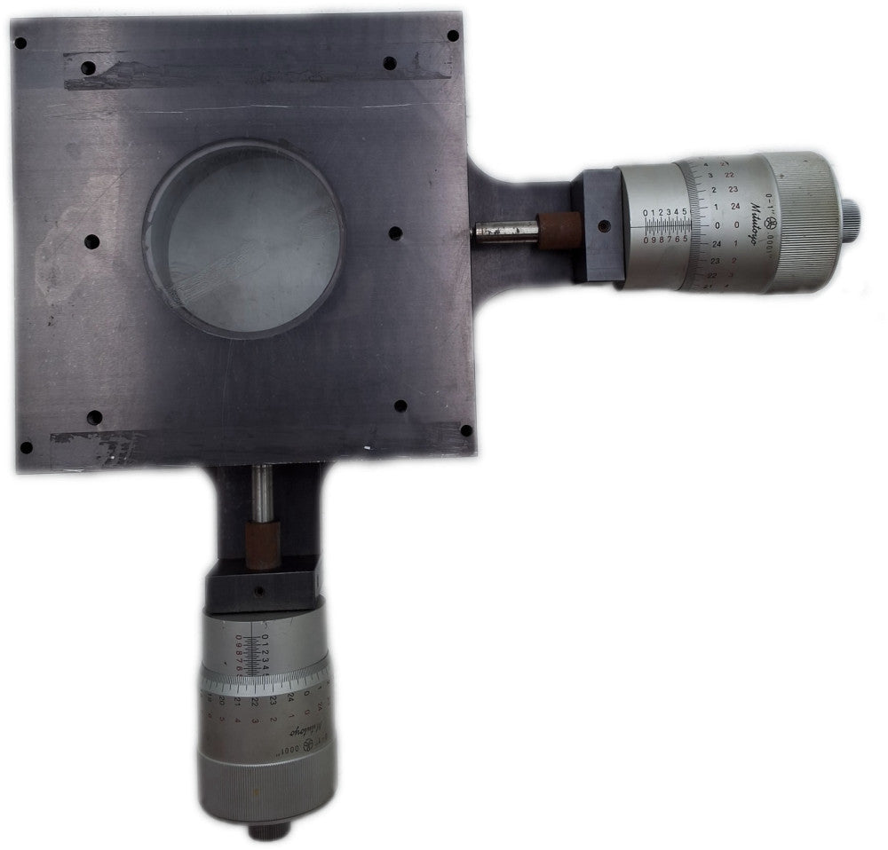 Mitutoyo XY Stage w/ 152-372A Micrometer Heads 