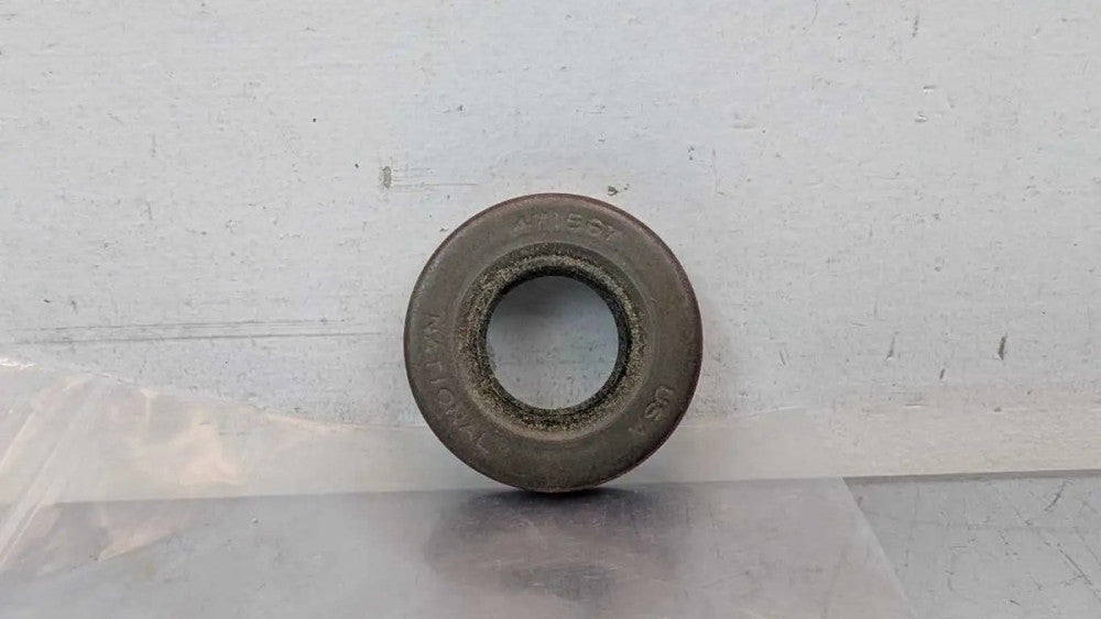 Federal Mogul 471567 Oil Seal 0.75" ID 1.503" OD 0.25" Wide National