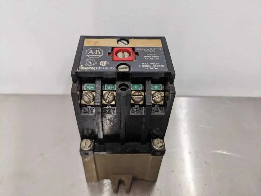 Allen-Bradley 700-P400A1 Convertible Contact Control Relay Ser A 4 Pole
