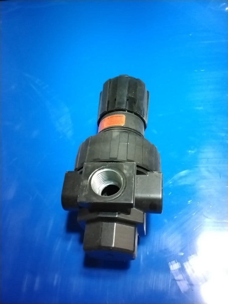 Parker 06R318AC 1/2" Regulator 125 PSI Max Regulated Pressure