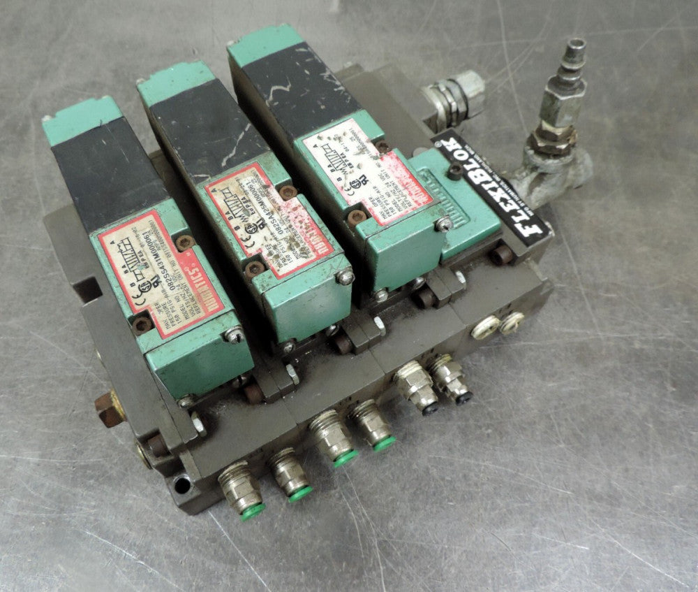 Numatics 24 vdc Solenoid Valve with Flexiblok Three Bank Valve 1/4" npt Ports