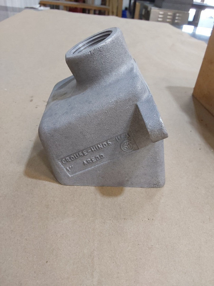 New Crouse Hinds ARE33 Conduit Box 1" Hub 20/30A Cast Aluminum