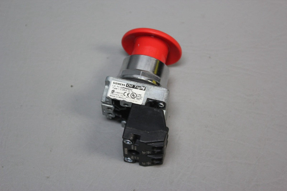NEW SIEMENS NON ILLUMINATED PUSH BUTTON MUSHROOM 30MM RED 52PM9W2J OIL TIGHT