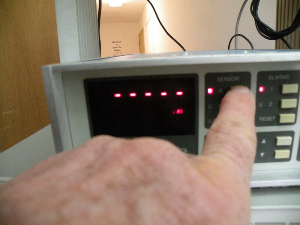 Lakeshore 820 Cryogenic Temperature Controller
