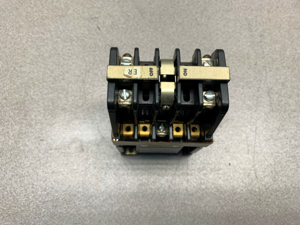 NEW NO BOX GE RELAY CF120A36402