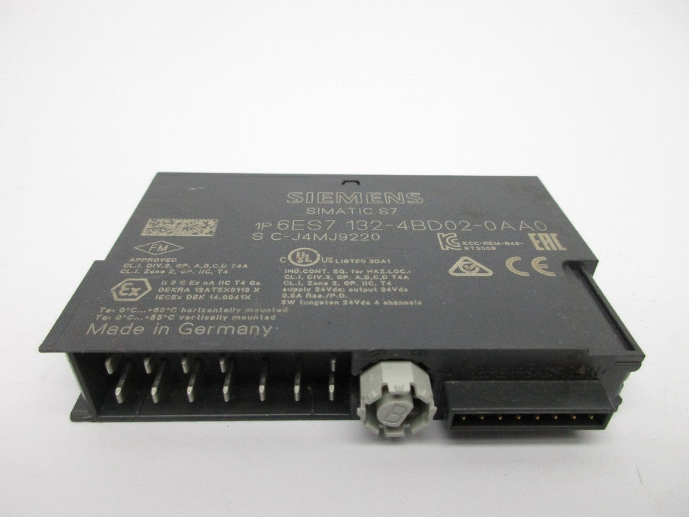 SIEMENS 6ES7132-4BD02-0AA0 24VDC 0.5A UNMP