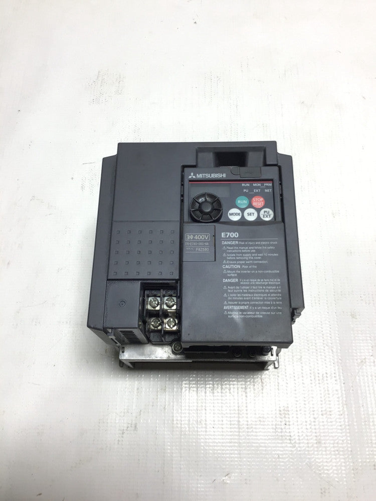 Mitsubishi Electric FR-E740-060-NA Inverter Input 380-480VAC 9.7A 3PH 50/60Hz