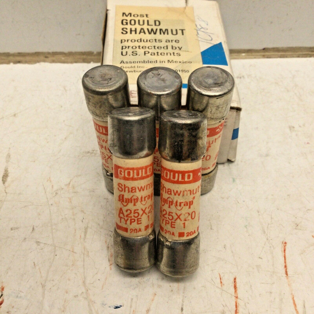 GOULD Shawmut A25X20 Type 1 Amp-trap Fuses 20 AMP 300VAC (LOT of 5)