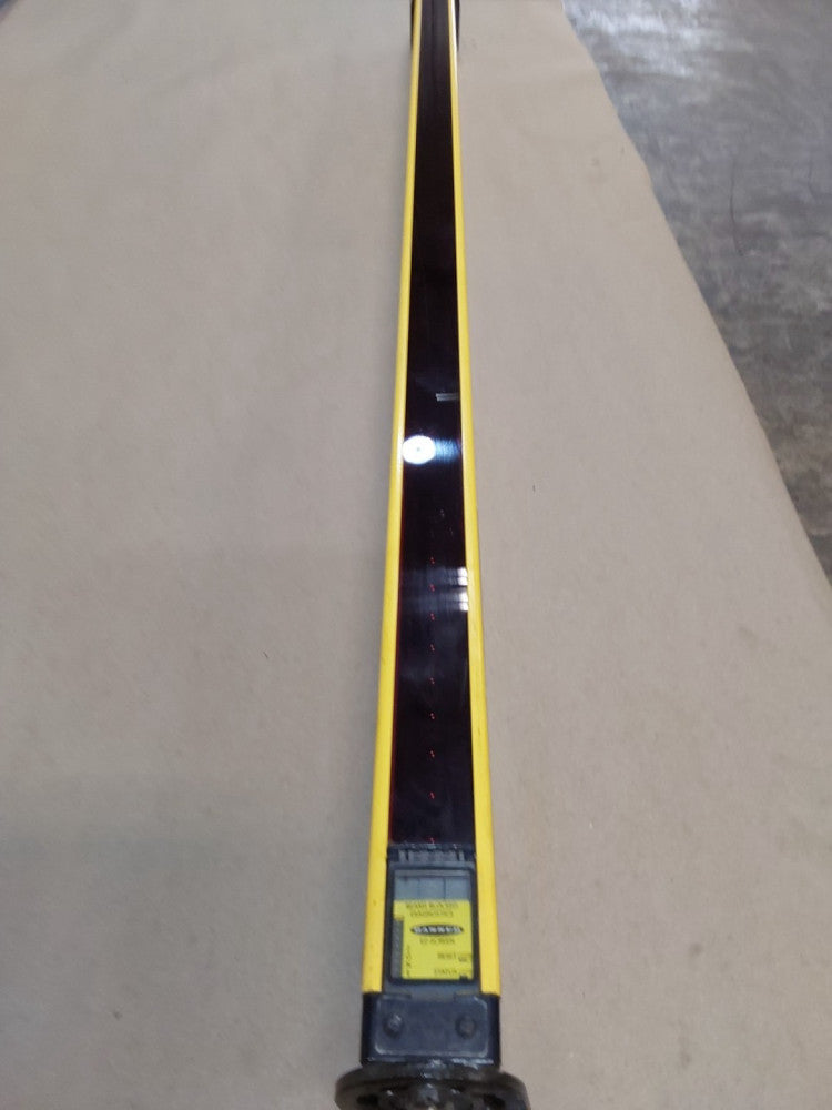 Banner SLSR30-900Q8 Receiver, EZ Screen Light Curtain Receiver