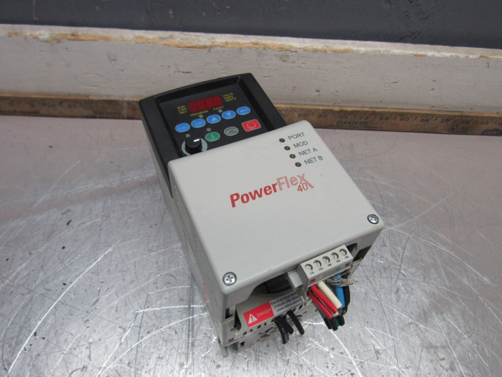 ALLEN BRADLEY POWERFLEX-40 22B-B012N104 3HP 240V 12AMP DEVICENET XLNT TAKEOUT !!