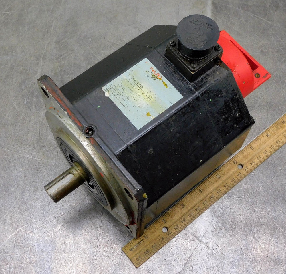 GE Fanuc A06B-0034-B075#7008 AC Servo Motor B6/2000 2000rpm 200V 3PH 4.7A 133Hz