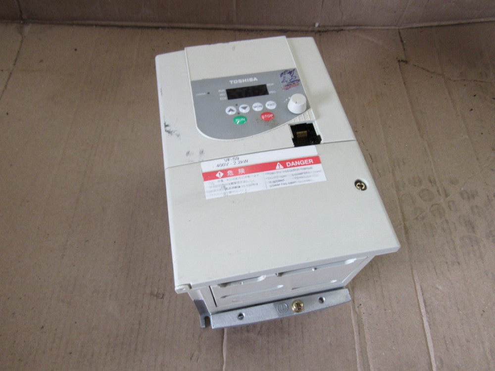 TOSHIBA VFS9-4022PL-WN TRANSISTOR INVERTER 380/500V 3HP 5.5A NICE USED M/O