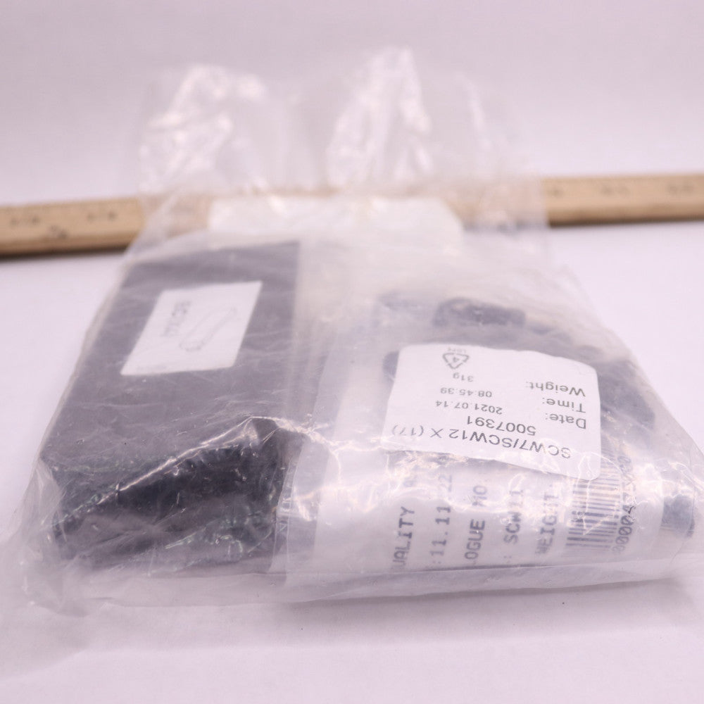 Eden Bench Hardware Bag 5011265