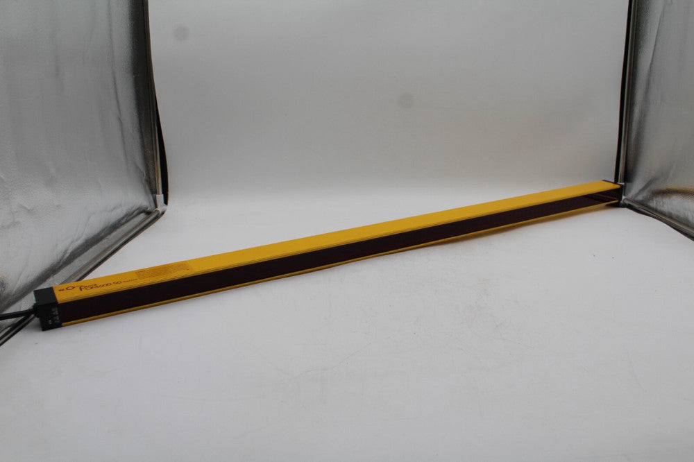 STI OptoFence OF46-50-1045-R-AP / 70112-1181 Safety Light Curtain Receiver