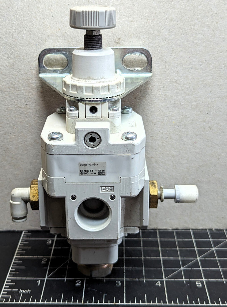 SMC IR3220-N03-Z-A regulator, precision, 3/8 npt, IR PRECISION REGULATOR [B1BB]
