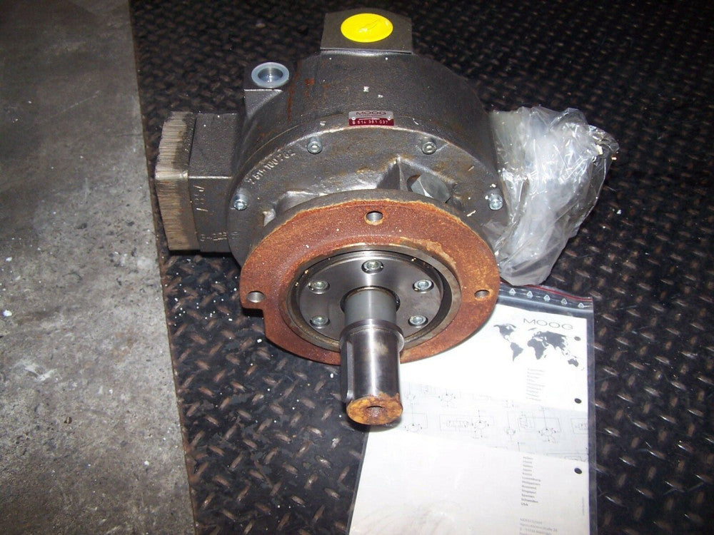 NEW MOOG HYDRAULIC RADIAL PISTON PUMP B514361037