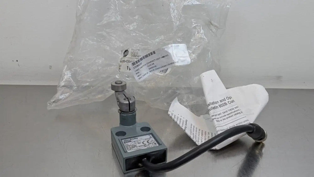 Allen-Bradley 802B-CSAAXSXR4 Compact Limit Switch Ser A 4-Pin 250VAC/30VDC 2A